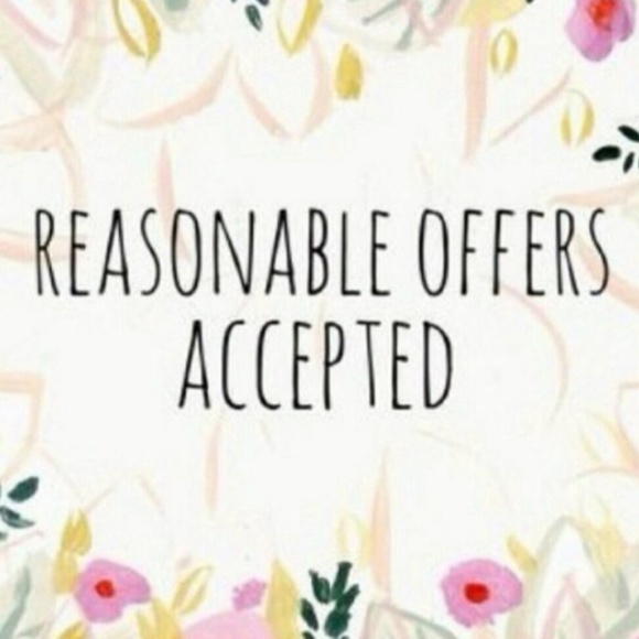 Meet your Posher, Kristen - Picture 1 of 2